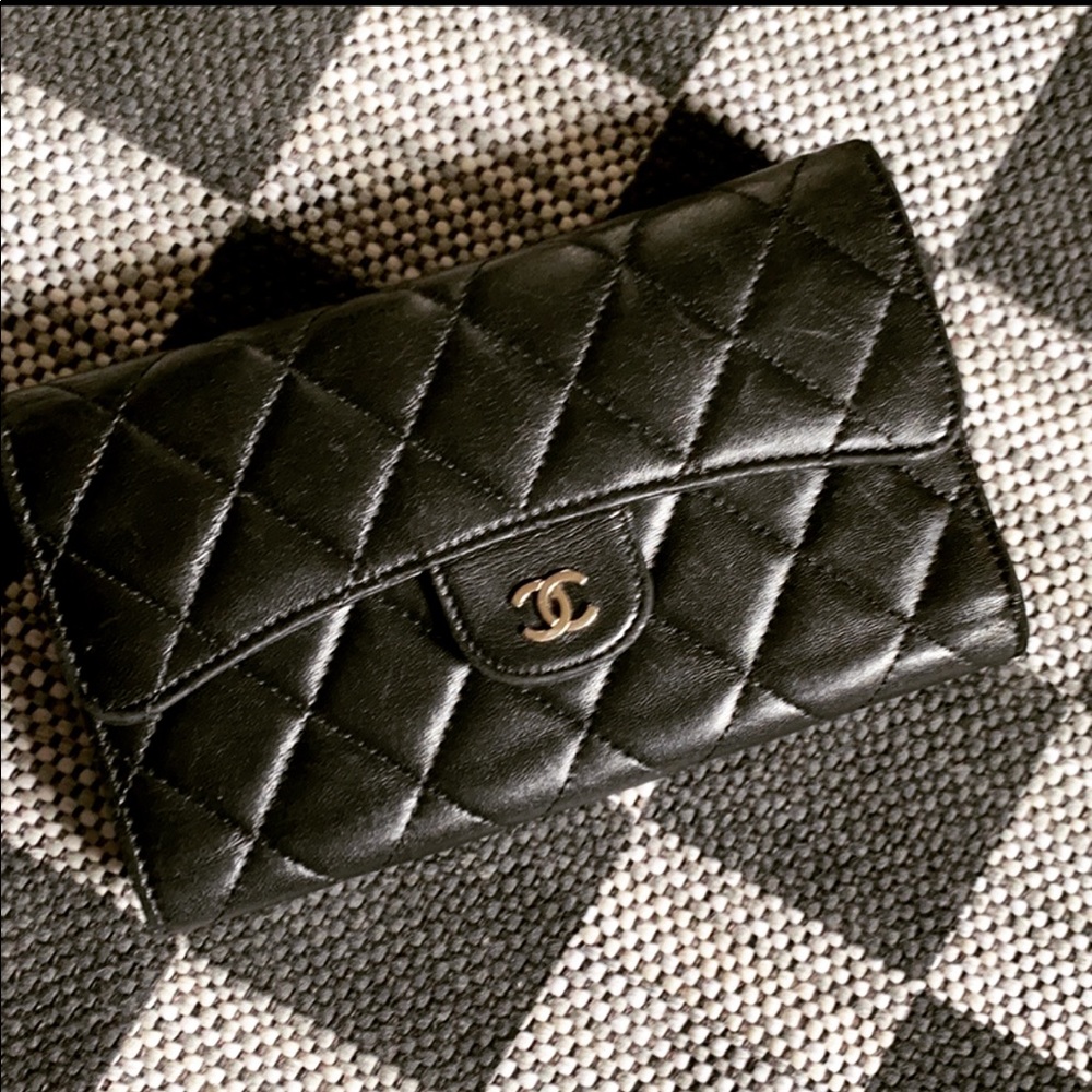 Chanel Quilted Caviar wallet